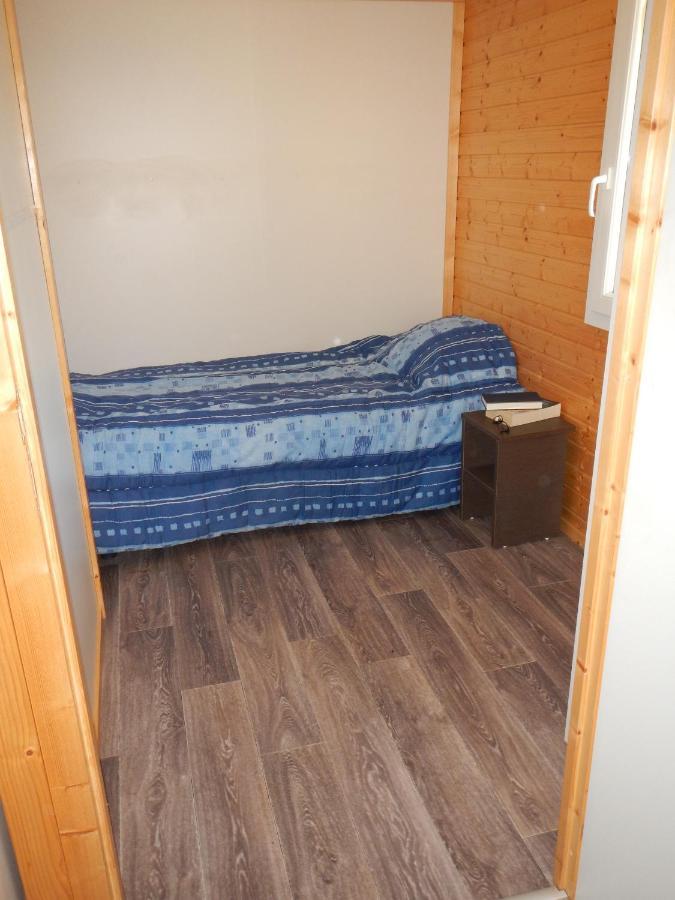 Cottages Du Lac De Miel Beynat Екстер'єр фото